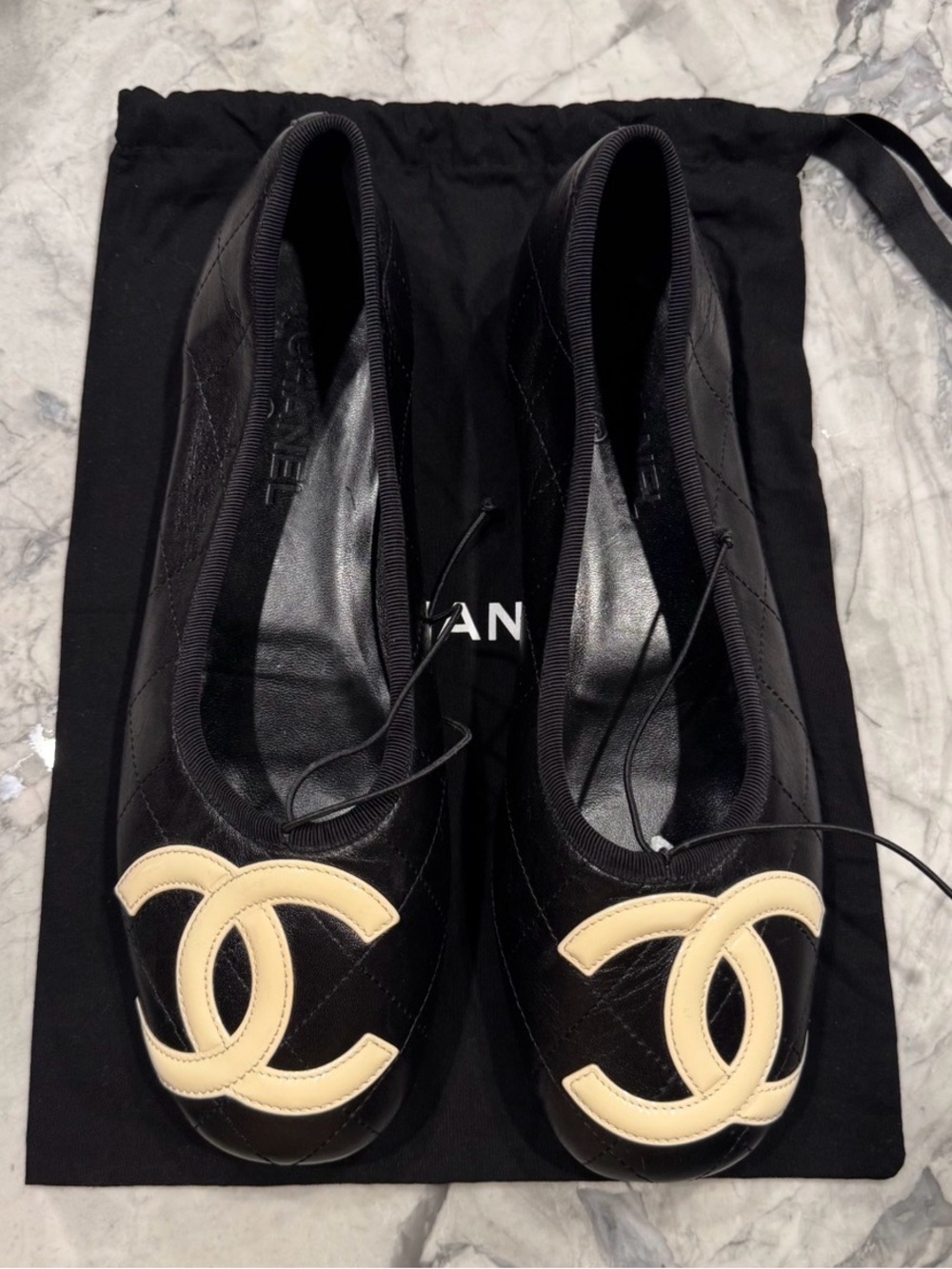 CHANEL Cambon CC Ballet Flats 🖤🤍